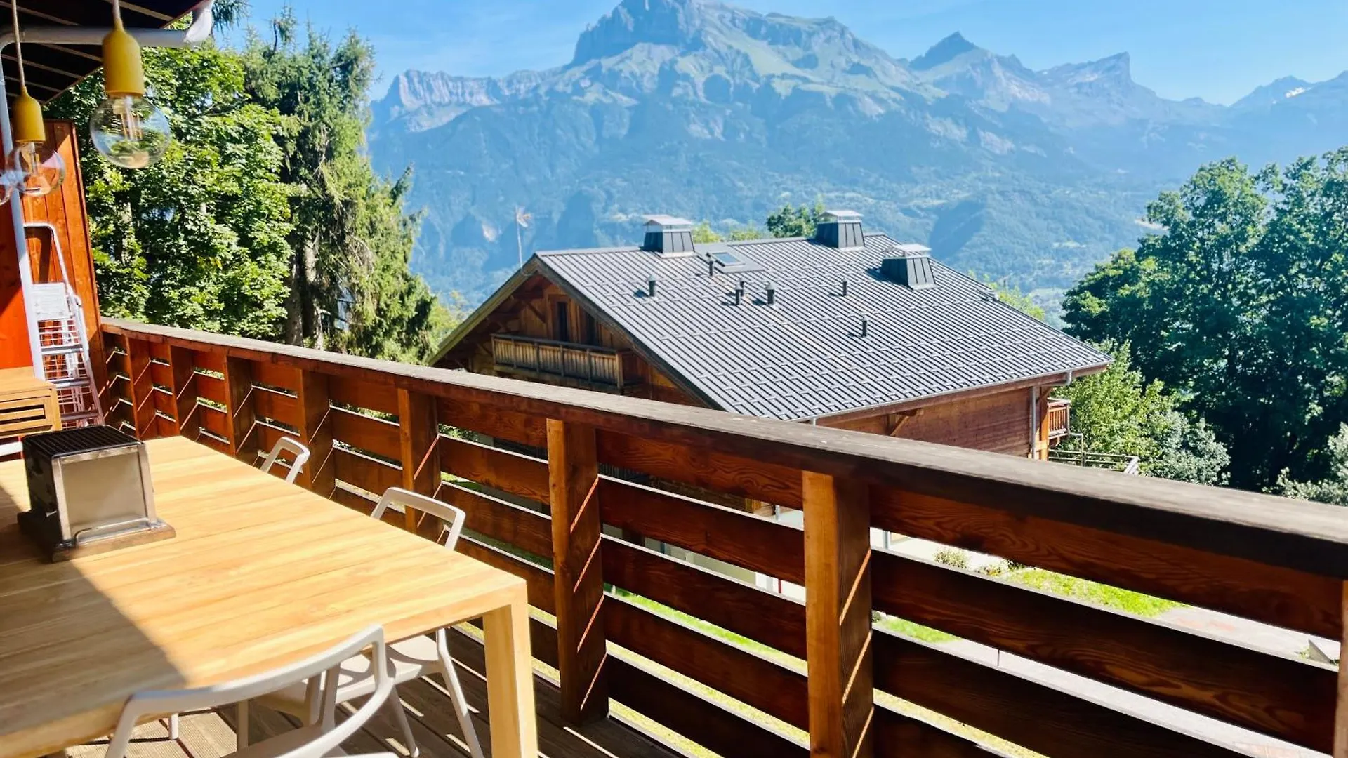 קומבלו Chaleureux Chalet Familial - Vue Epoustouflante