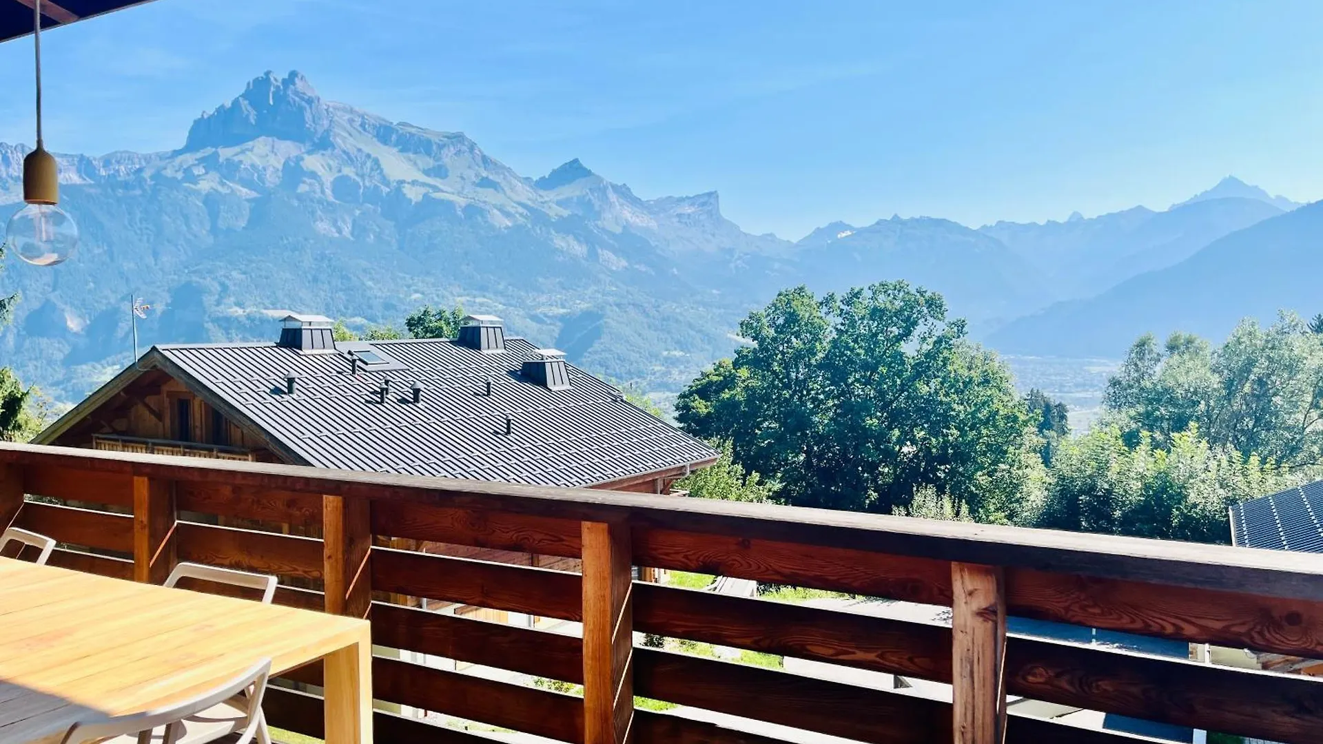 קומבלו Chaleureux Chalet Familial - Vue Epoustouflante