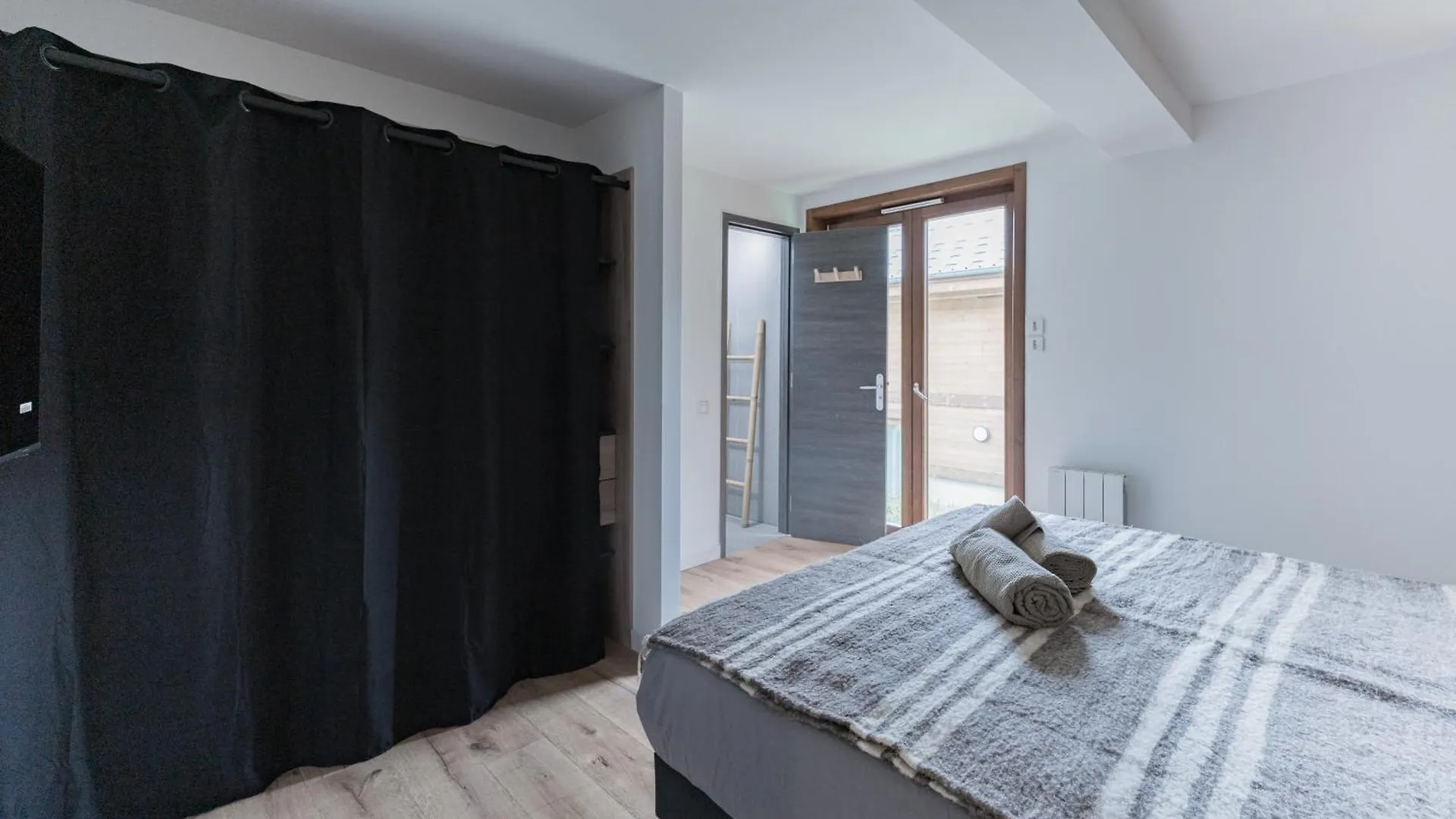 קומבלו Chaleureux Chalet Familial - Vue Epoustouflante
