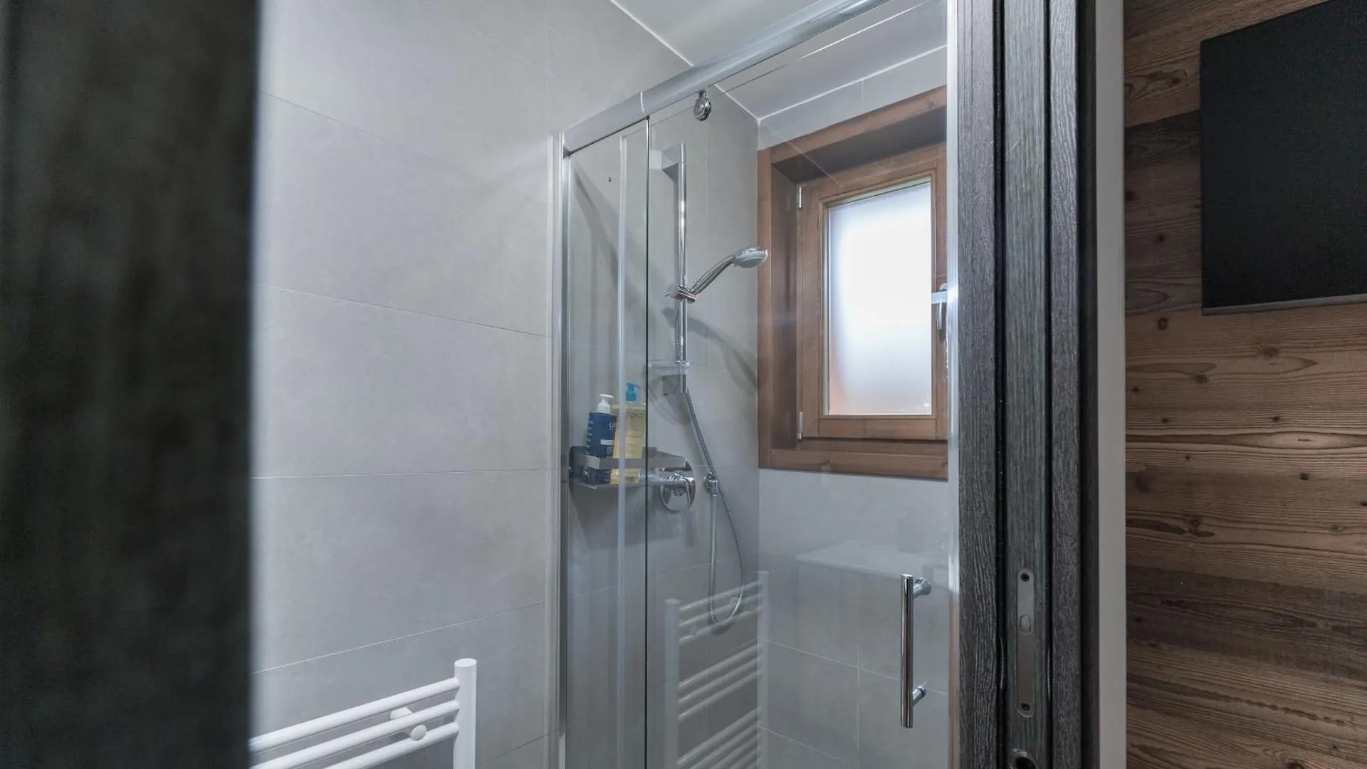 קומבלו Chaleureux Chalet Familial - Vue Epoustouflante