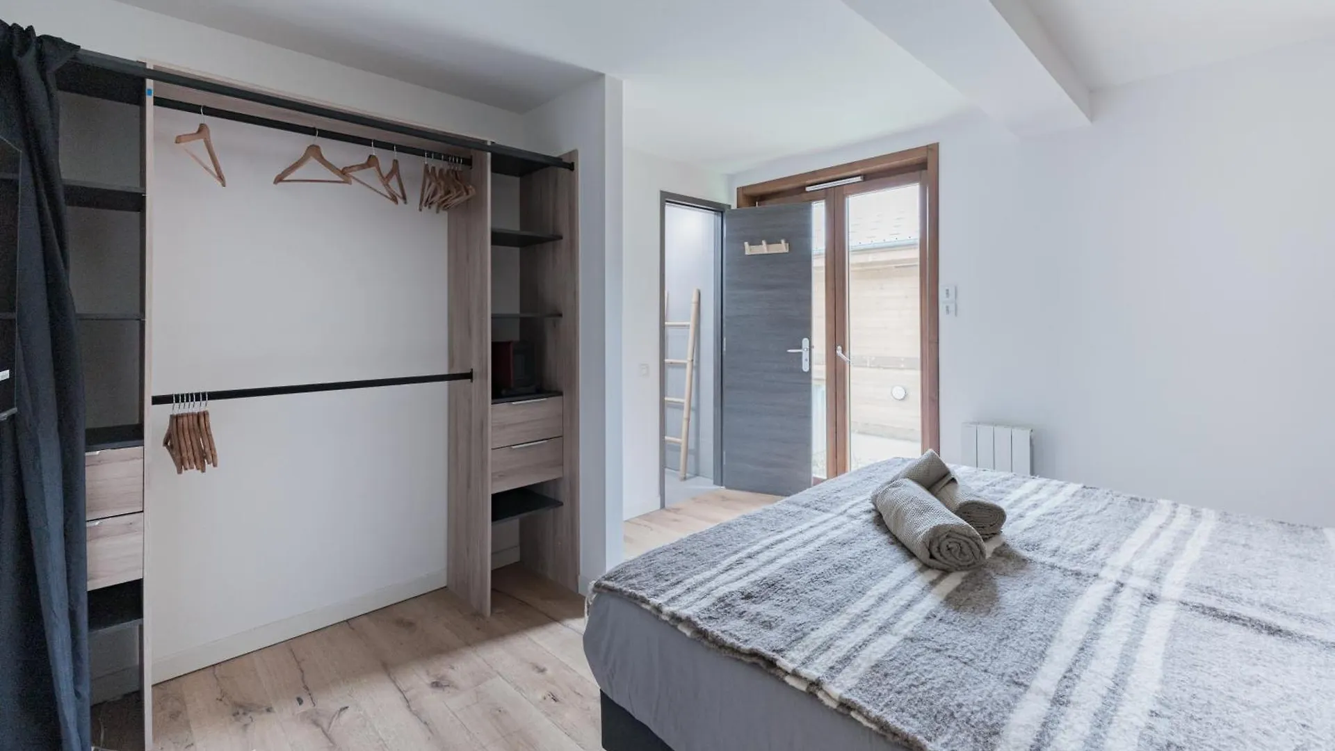 קומבלו Chaleureux Chalet Familial - Vue Epoustouflante