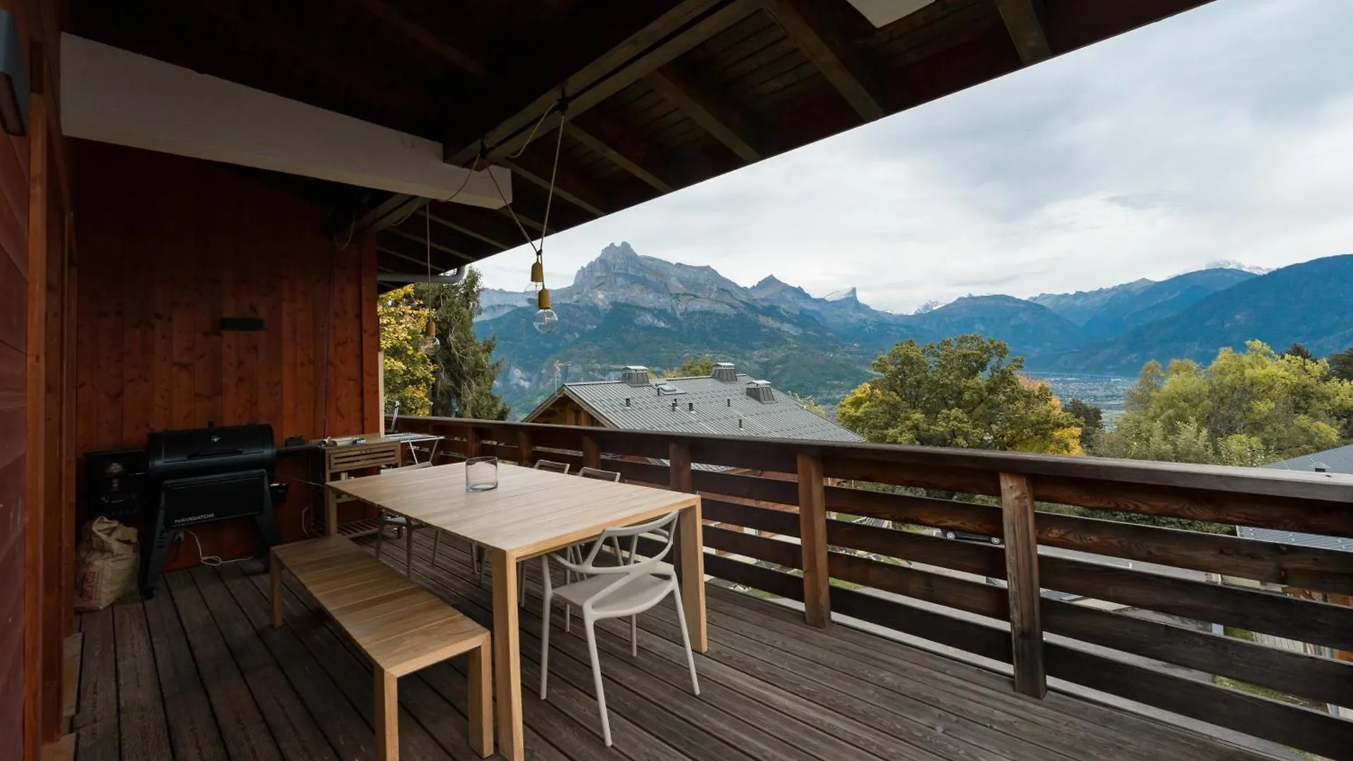 קומבלו Chaleureux Chalet Familial - Vue Epoustouflante